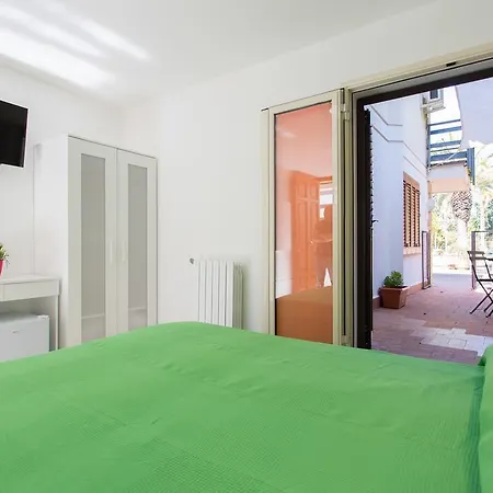 Piccola Oasi Guest house *